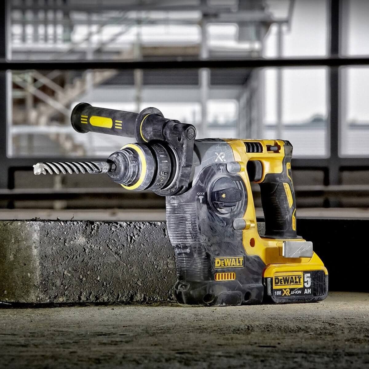Dewalt XR DCH273Z - Martelo perfurador sem escovas 18V 2.1J SDS-Plus XR com saco
