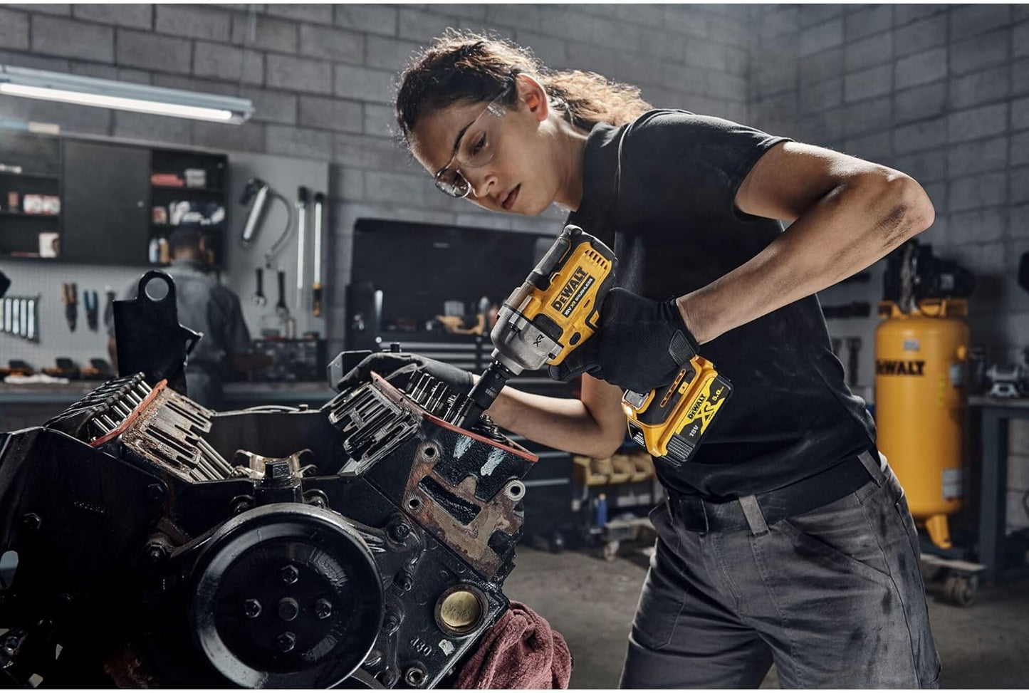 Chave de impacto sem escova XR 18V 1/2 813Nm com estojo de transporte Dewalt DCF891NT