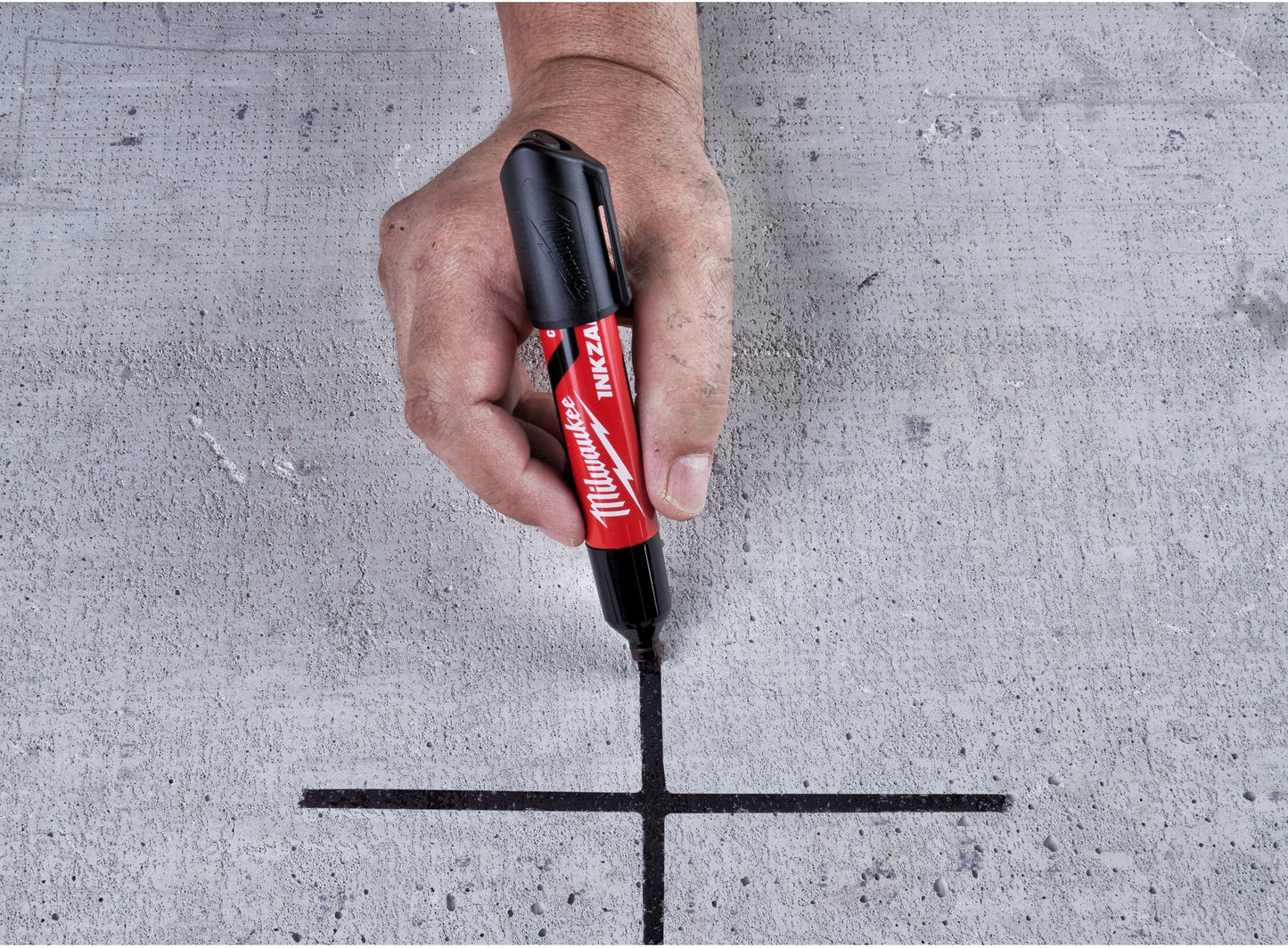 Caneta marcadora preta grossa L INKZALL Milwaukee