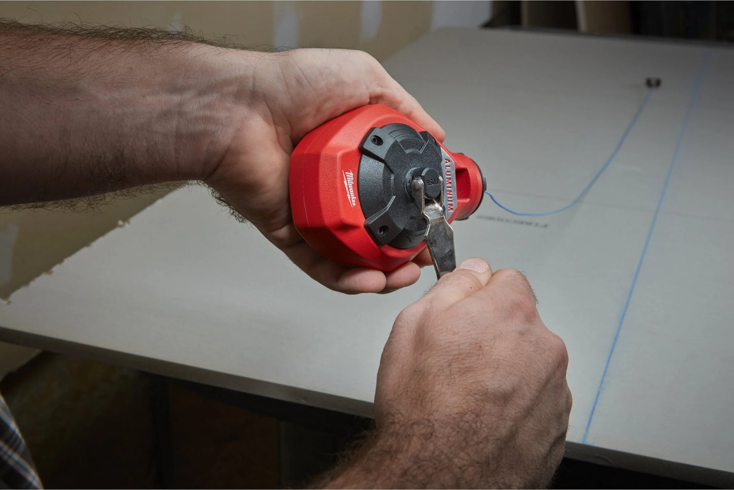 Corda fina de 30 m com giz azul de Milwaukee