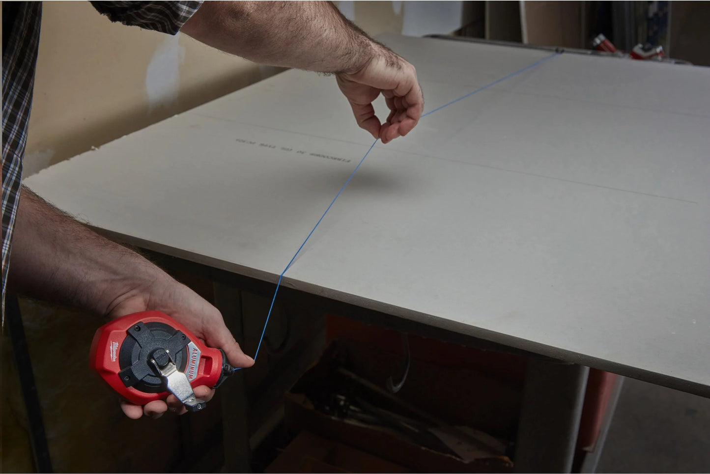 Corda fina de 30 m com giz azul de Milwaukee