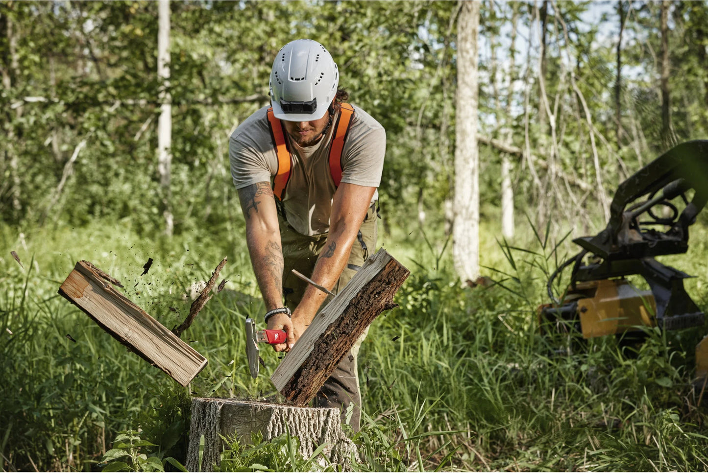 Hacha de acero forjado 40cm Milwaukee