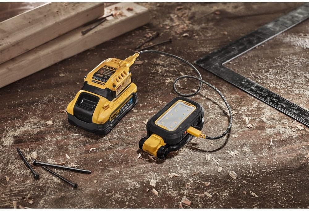 Luz de trabalho USB-C Dewalt DCL182