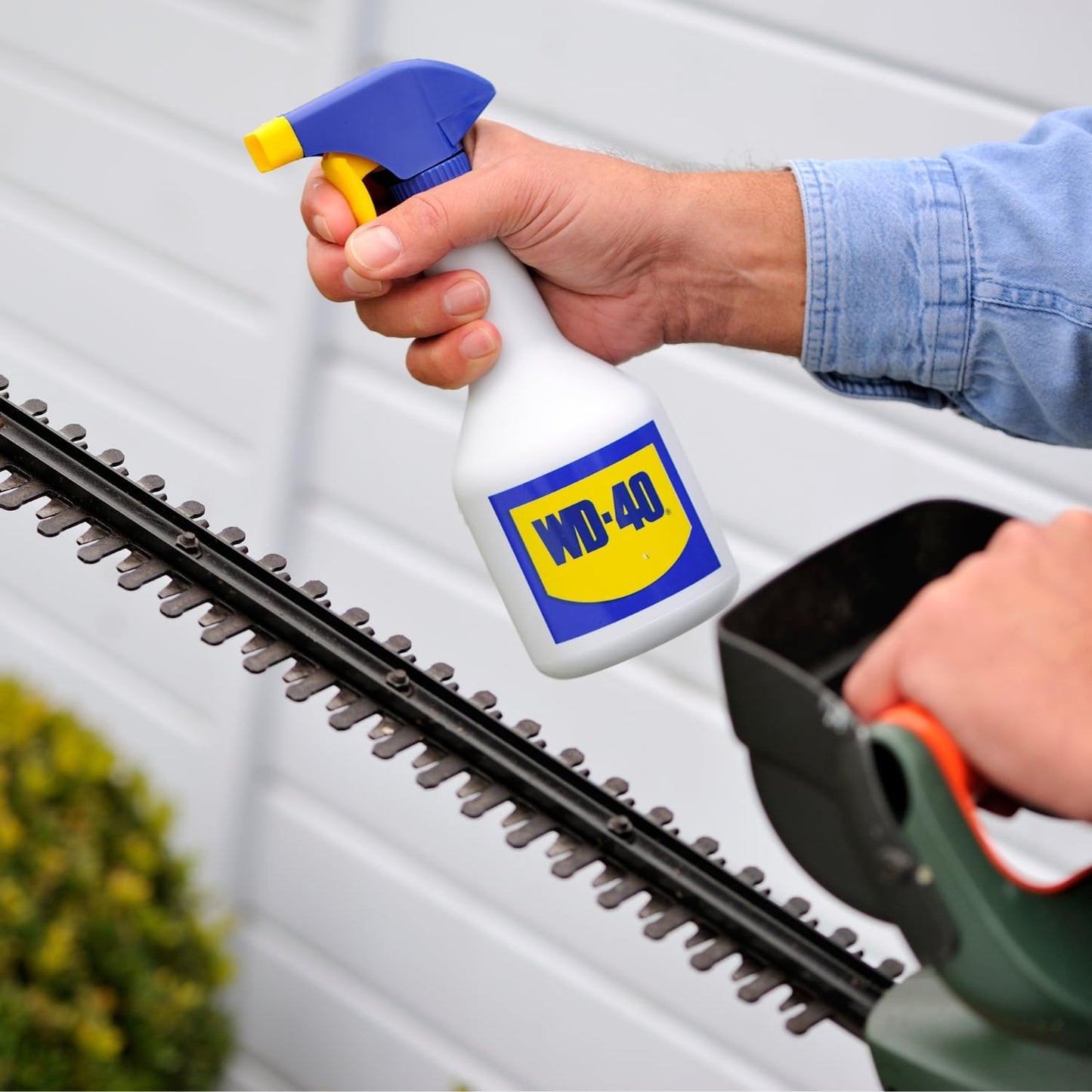 Óleo multiusos em bidão de 5 L + pulverizador WD-40