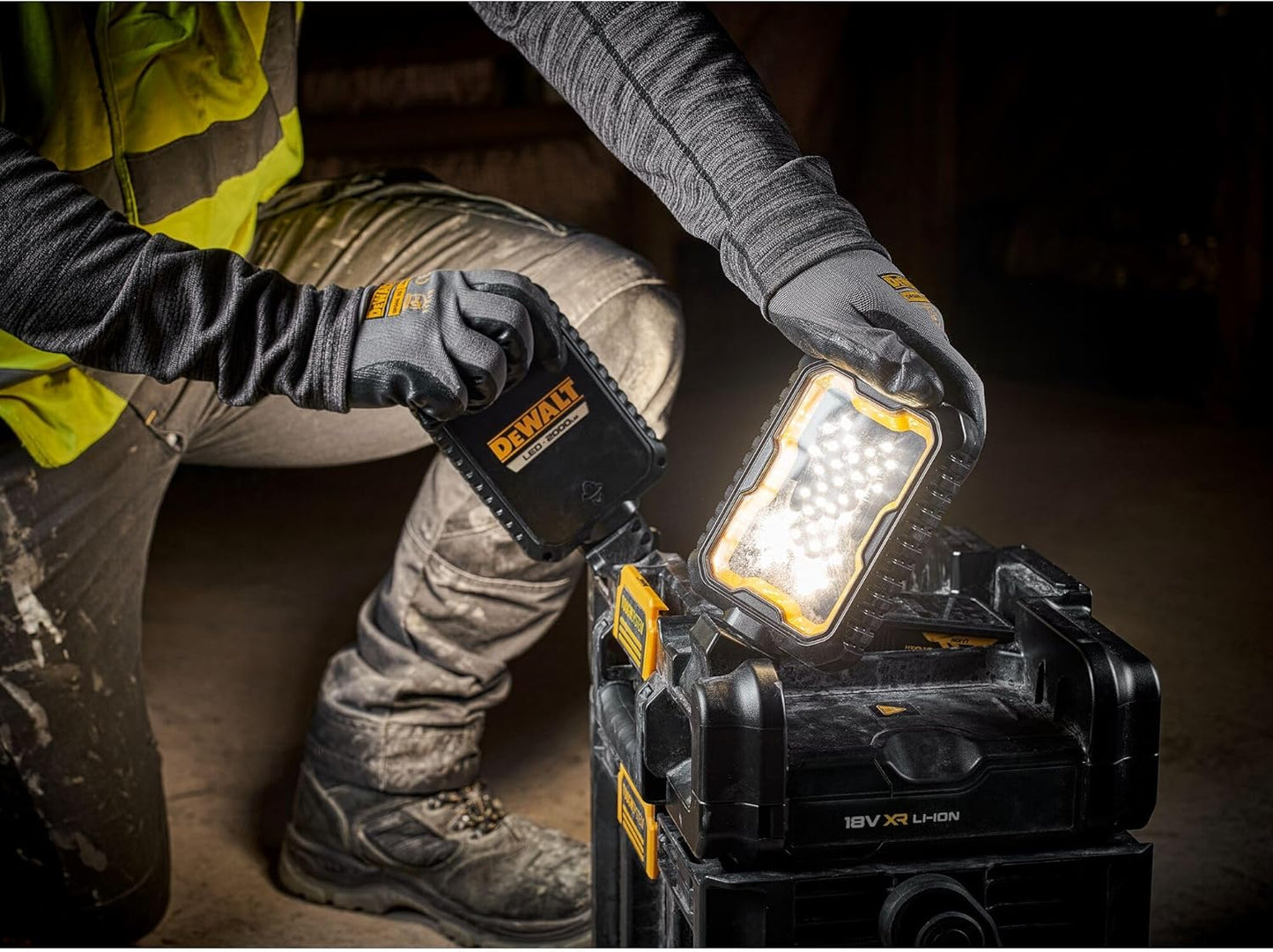 Caixa de luz 2 em 1 TOUGHSYSTEM 2.0 Dewalt DWST08061