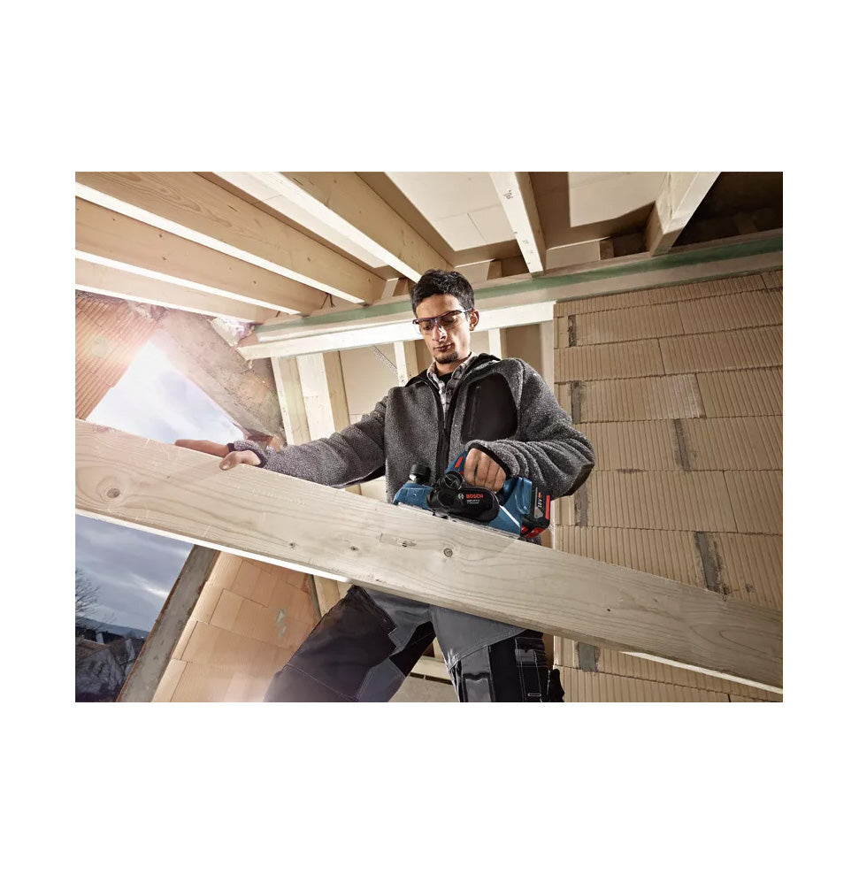 Escova a bateria 82mm 18V Bosch GHO 18V-LI