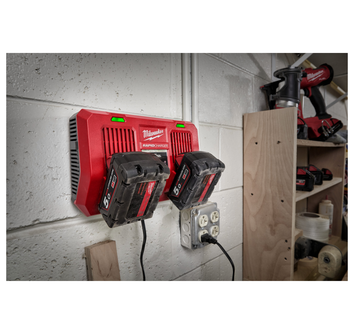 Milwaukee M18 Carregador Duplo M18 DFC