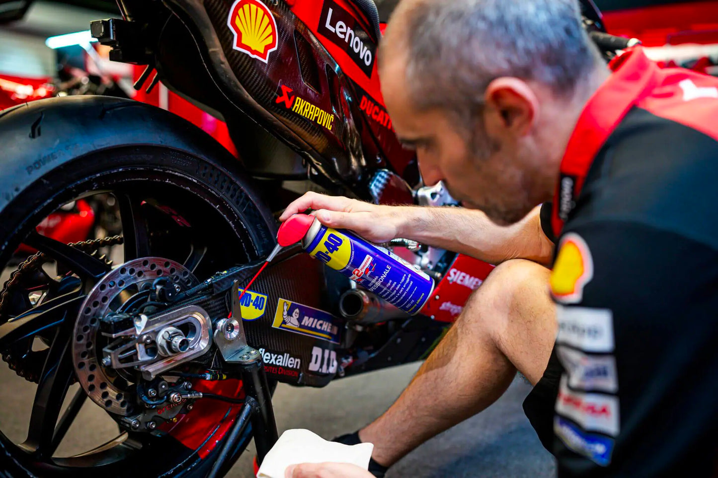 Óleo multiusos de dupla ação WD-40