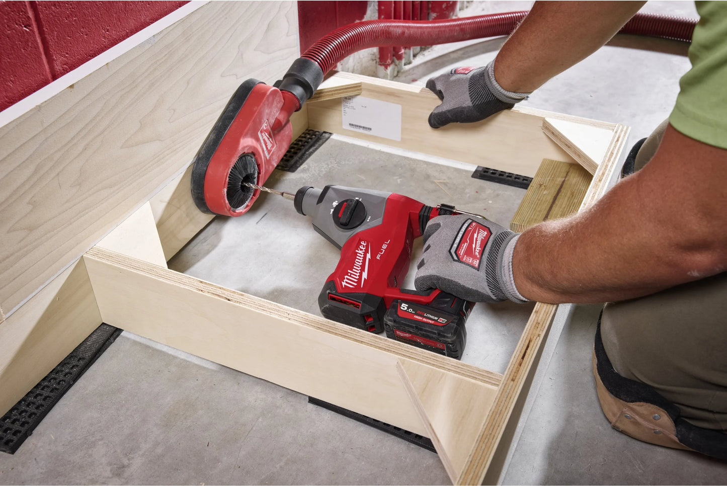 Martelo combinado SDS-Plus M12 M12 16mm Milwaukee M12 FHAC16-0