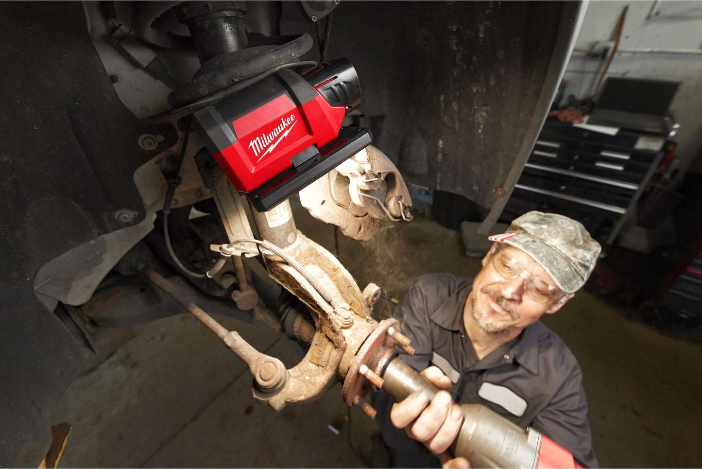 Luz de área giratória PAL-0 Milwaukee M12