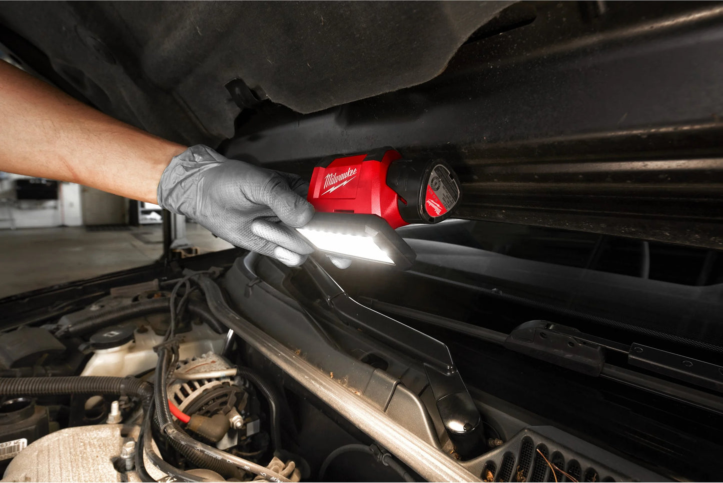 Luz de área giratória PAL-0 Milwaukee M12