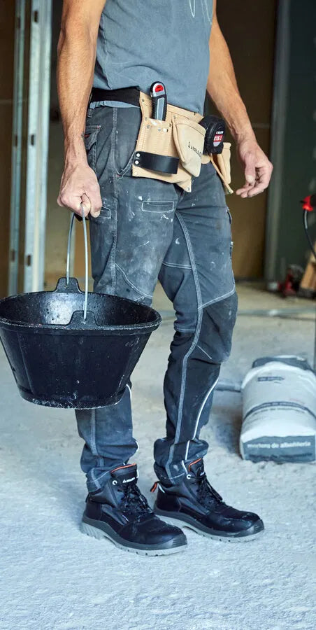 Cubo de caucho italino 10L con asa metálica Bellota BKC10BM