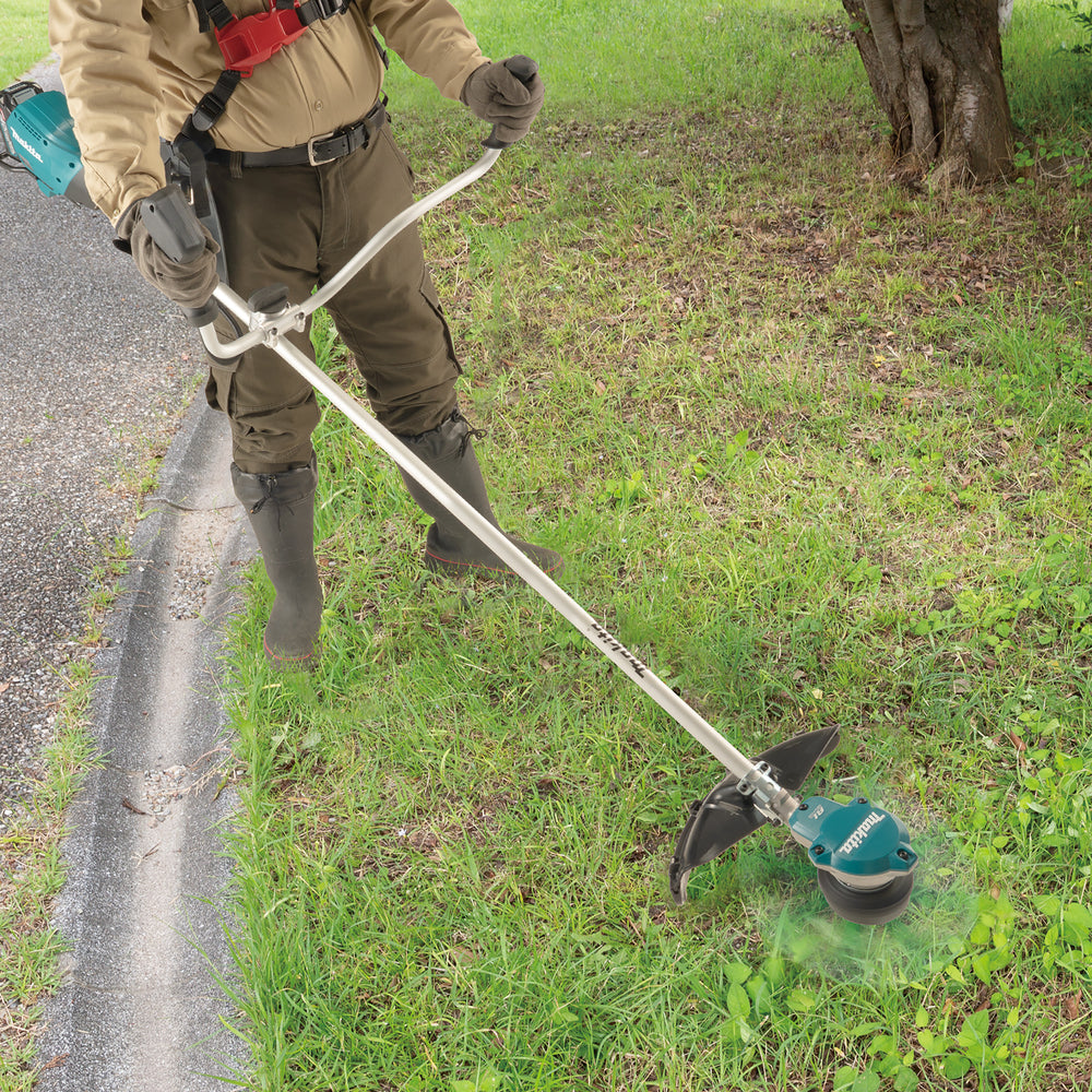 Desbrozadora 40Vmax XGT com manga "U" AFT ADT Makita UR002GZ01