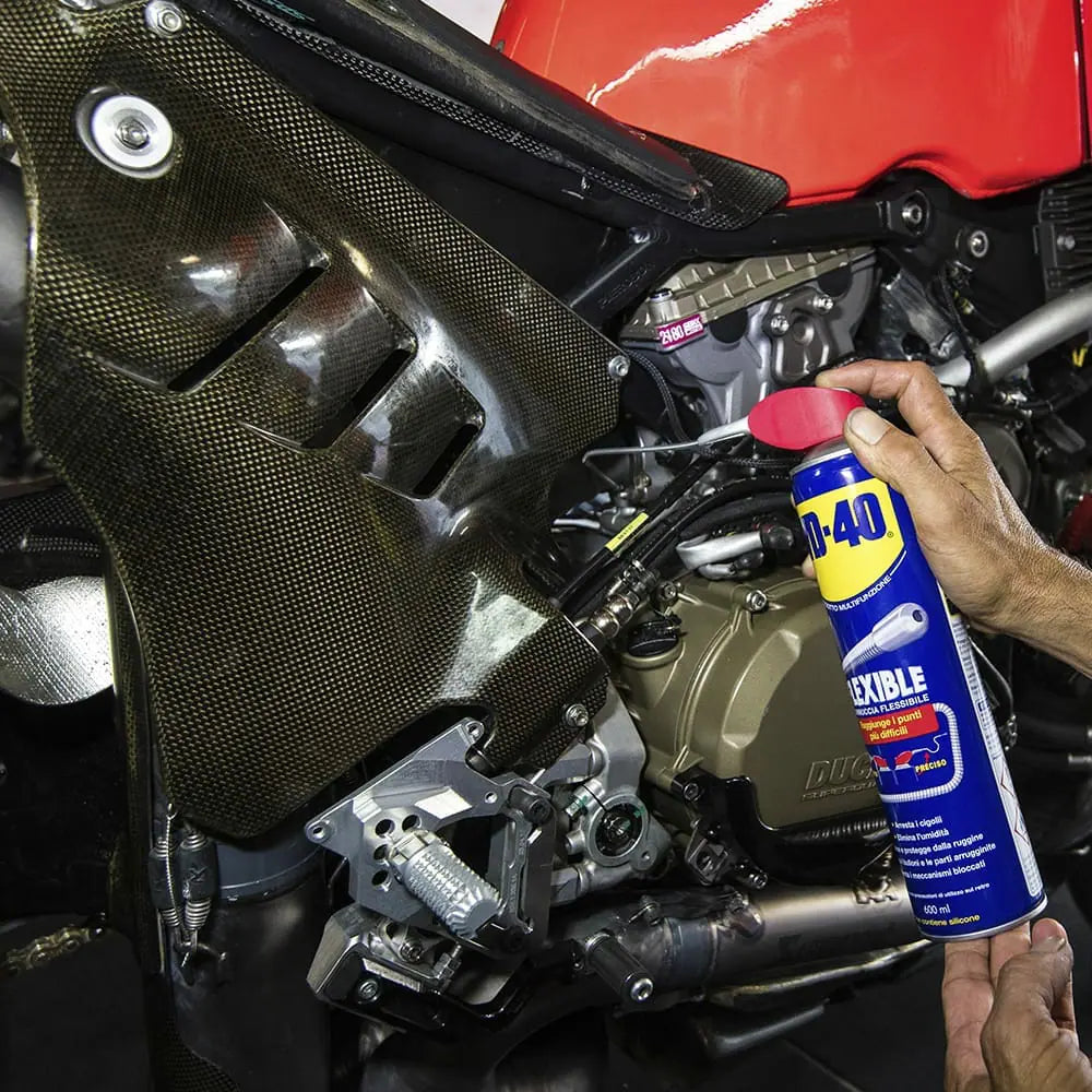 Óleo multiusos com cânula flexível 400 ml WD-40