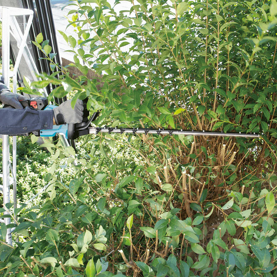 Corta-sebes Makita UH007GZ XGT 40VMAX 75cm